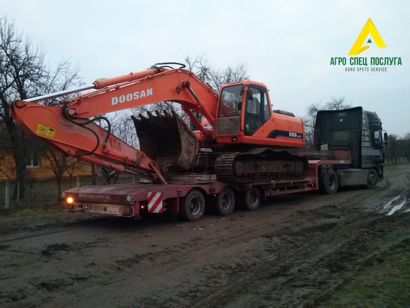 Перевозка негабарита: экскаватор Doosan 255